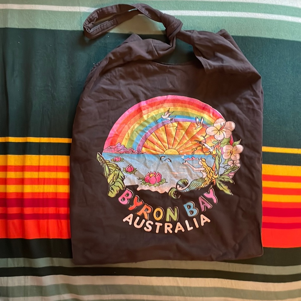 Byron Bay Tote “Spell like” GUC 💕💓❤️💋 - Picture 1 of 3